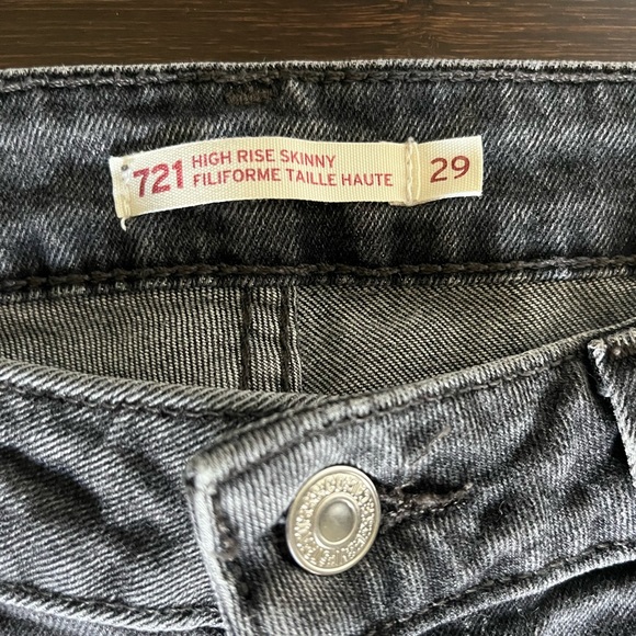 Levi’s 721 High Rise Skinny - Picture 2 of 3